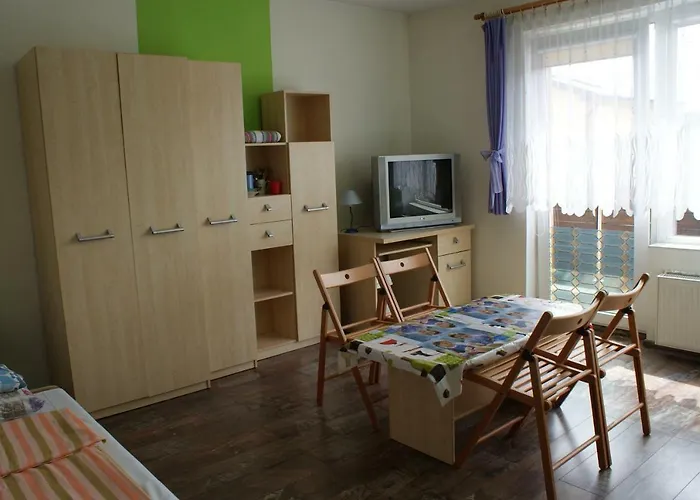 Aleksandra Quarto em Acomodações Particulares *